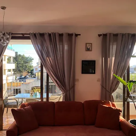 Apartment Entire Flat, In *